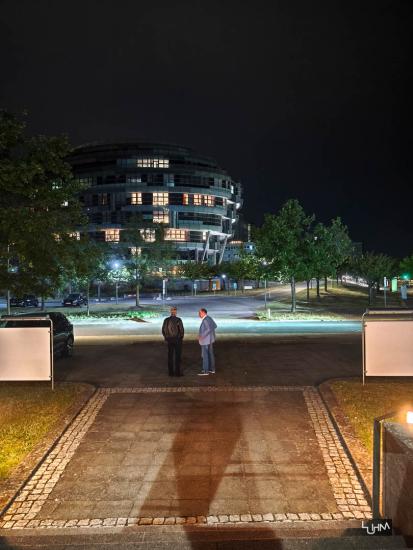 Gespräch nach der Veranstaltung – Foto: Thorsten Luhm
