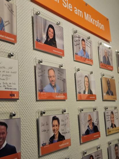 Moderatenwand im NDR – Foto: Dr. Sabine Wilp