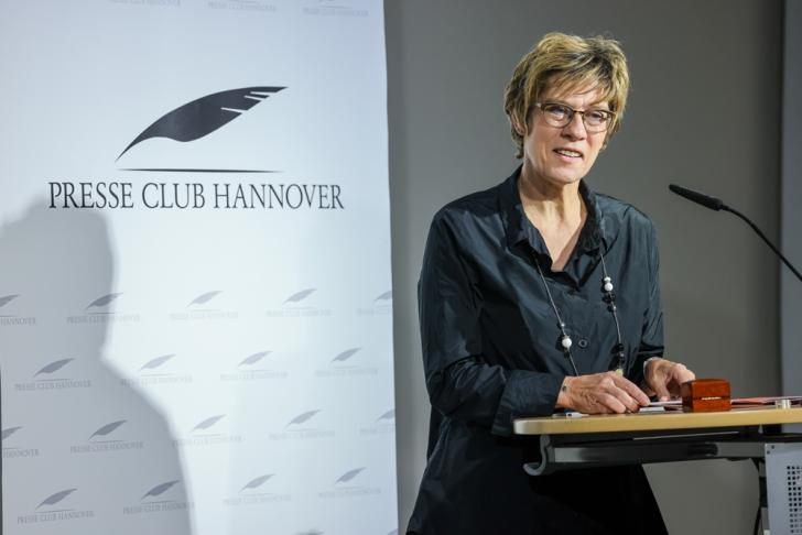 Laudatorin Annegret Kramp-Karrenbauer