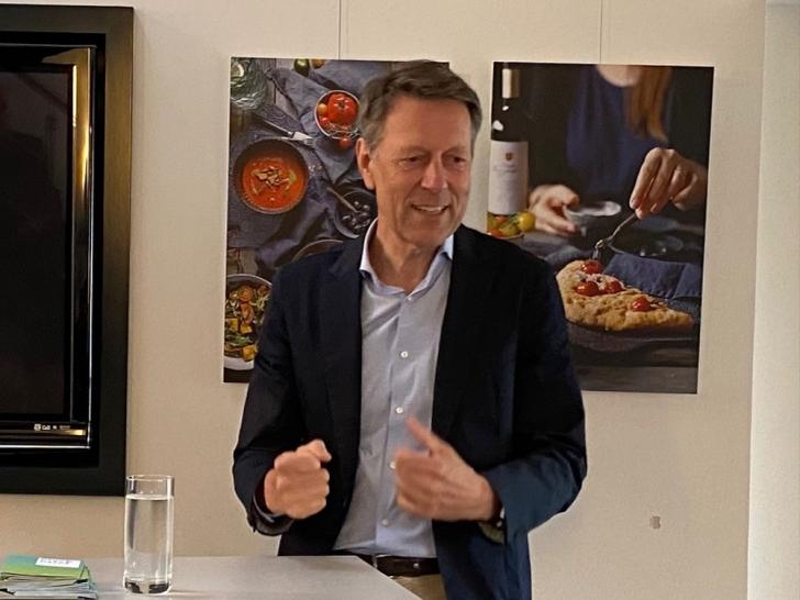 Dr. Georg Schütte